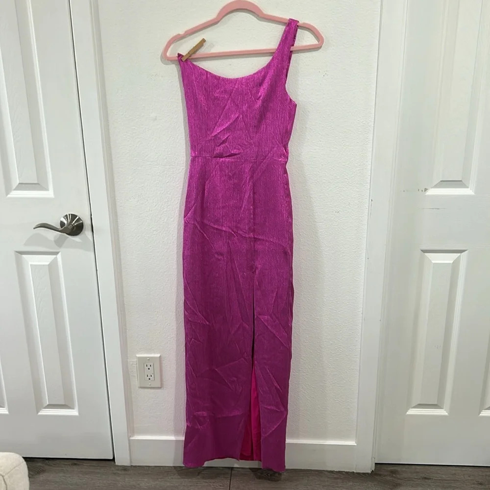 Black Halo Spice Gown, RTR - Picture 5 of 10